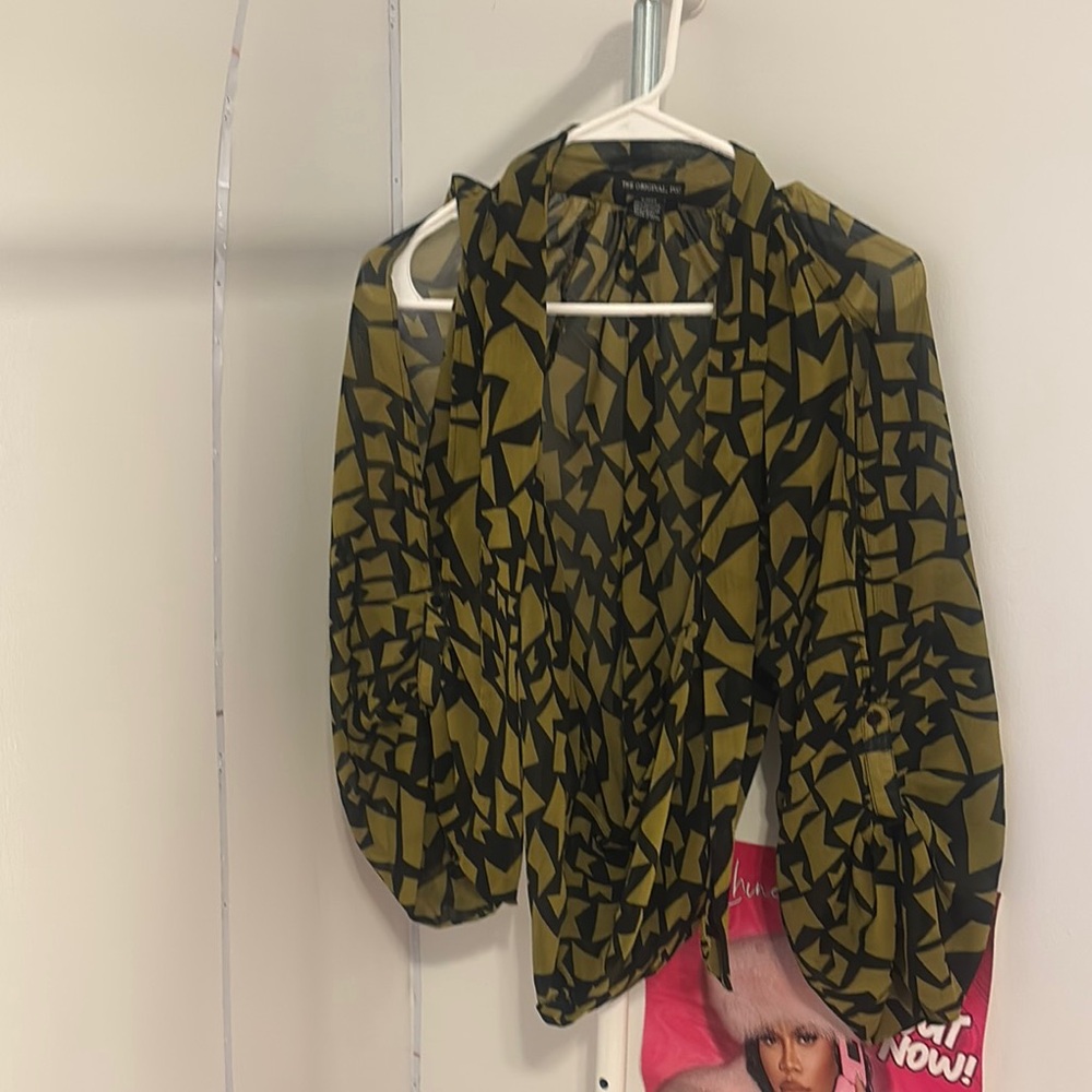 Black and Green Blazer with Camouflage Pattern